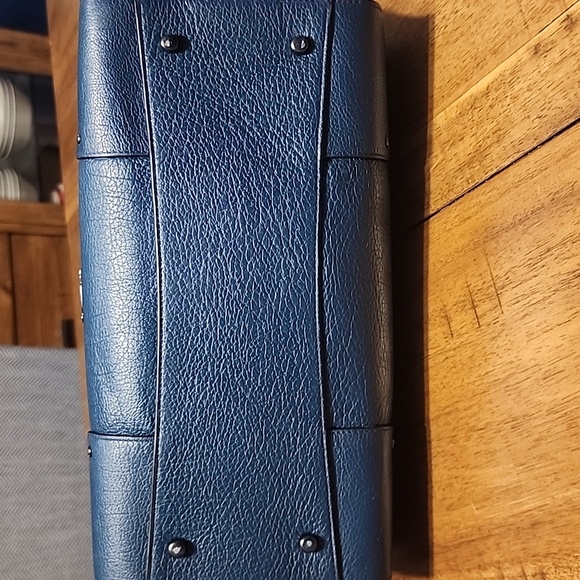 Coach Mercer 30 Leather and Suede satchel with whiplash details - Picture 5 of 16